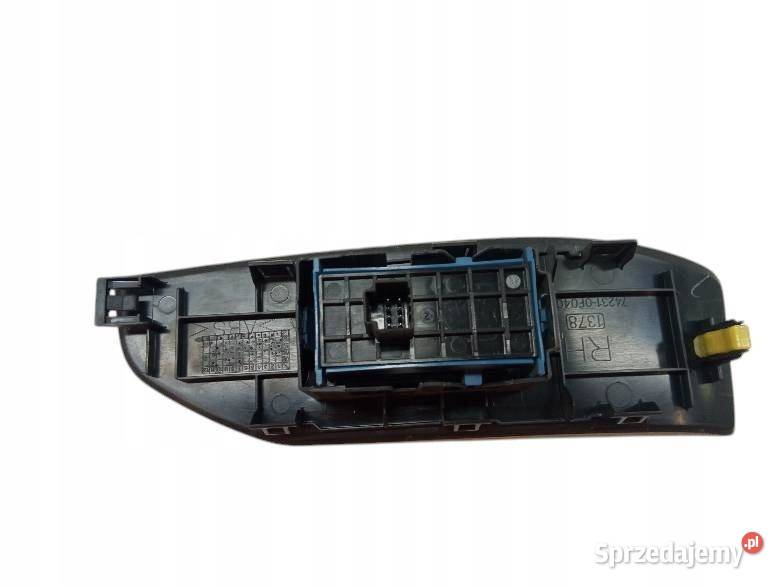 PRZEŁĄCZNIK SZYB PRAWY 848100F030 Toyota Verso I