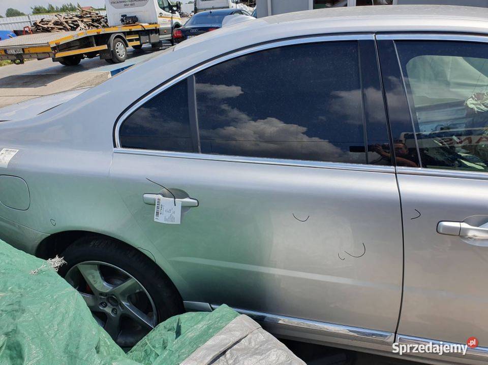 DRZWI PRAWE TYŁ VOLVO S80 42600 Lipno