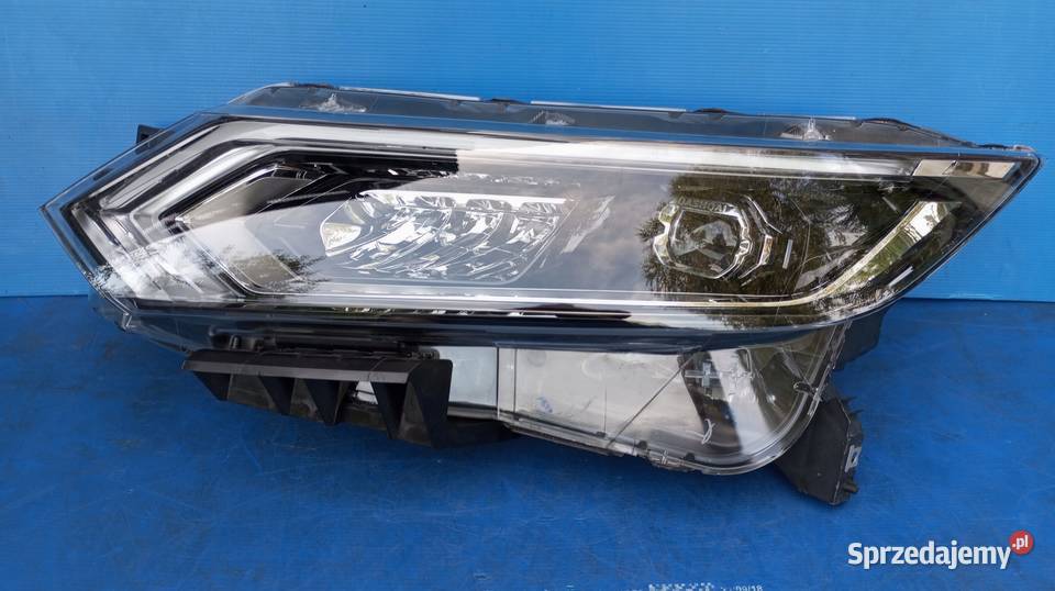 LAMPA LEWY PRZÓD REFLEKTOR EU LED 10019011 sprzedam