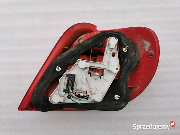 Lampa Lewy Tył Tylna Lewa Toyota Avensis T22 Oświetlenie Wyszków