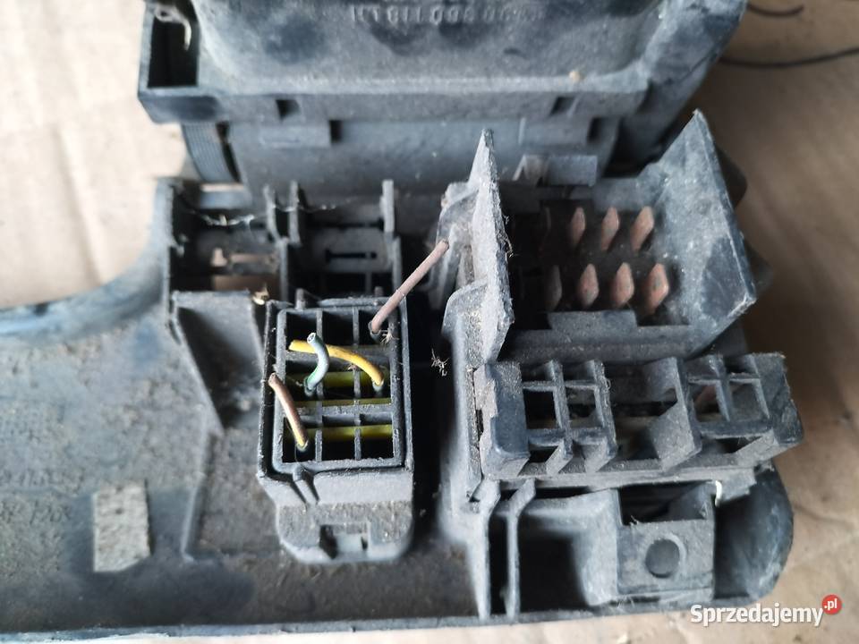 WŁĄCZNIK WYŁĄCZNIK ŚWIATEŁ ASTRA F 1 90450413LHD Kamień-Kolonia