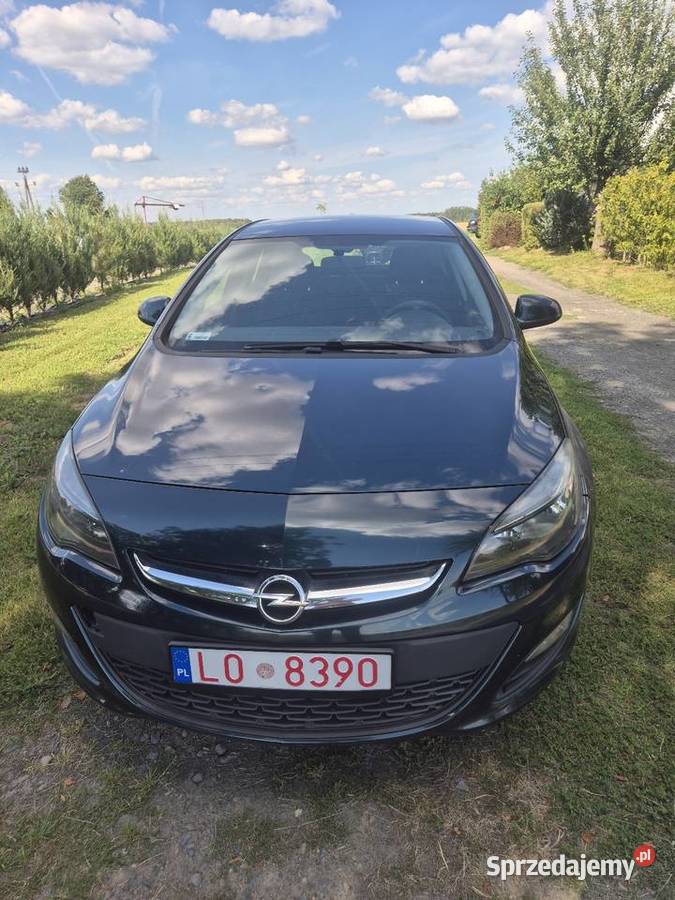 Opel Astra 16b 2014r VAT marża sprzedam