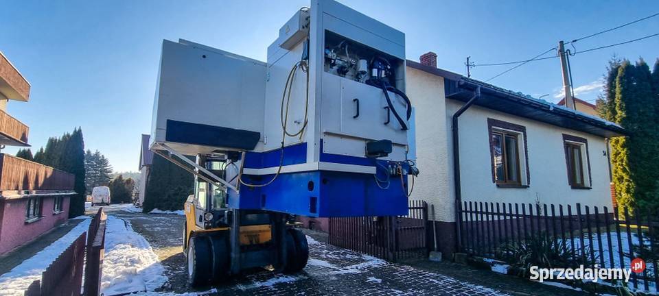 Wynajem wózków widłowych o udźwigu 15 t do 12 t małopolskie