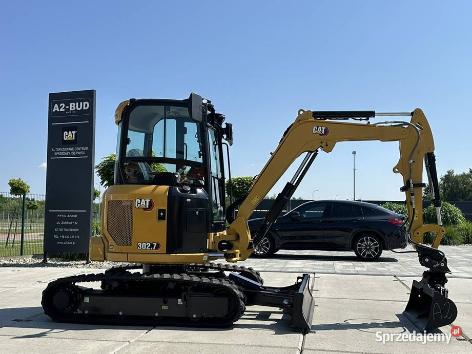 FABRYCZNIE NOWY CAT 3027 CR Tuliszków