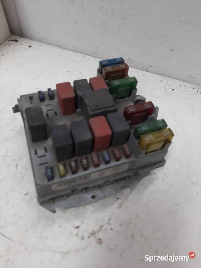 Fiat Stilo skrzynka bezpieczników 46796534 Ksawerów