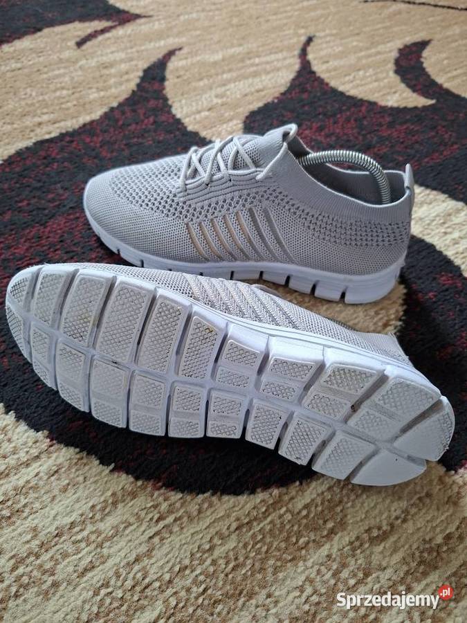 Buty sportowe damskie Warszawa