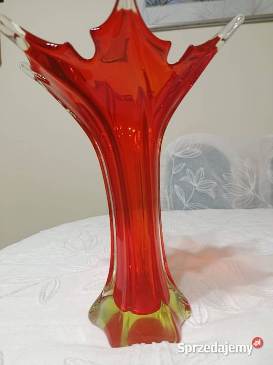 Czerwony uranowy wazon Murano Warszawa