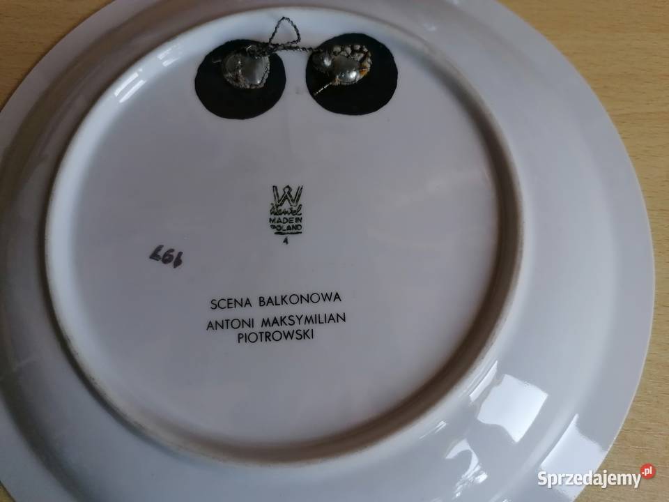 Talerz na ścianę z Wawelu Porcelana i szkło