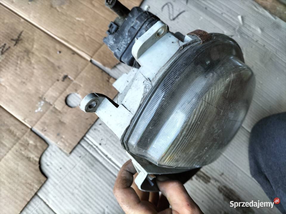 TWINGO LAMPA PRZÓD PRZEDNIA PRAWA Kamień-Kolonia