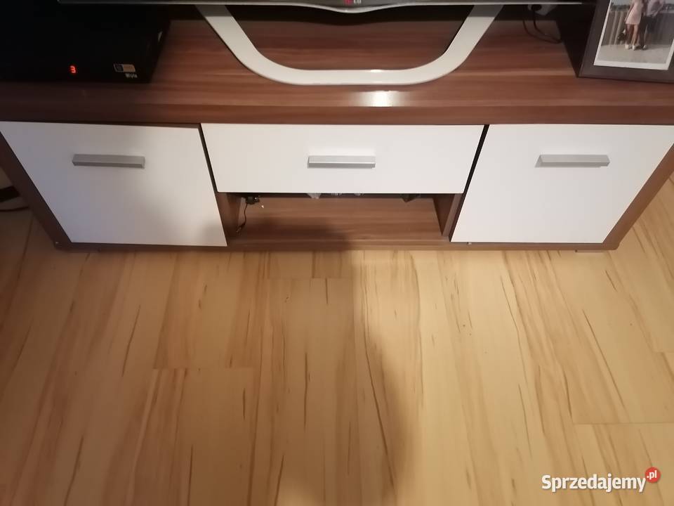 Zestaw mebli pokojowych komody szafki i szafka 27cm Komody