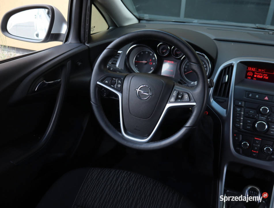 Opel Astra 14 T wielofunkcyjna kierownica Astra Łódź sprzedam