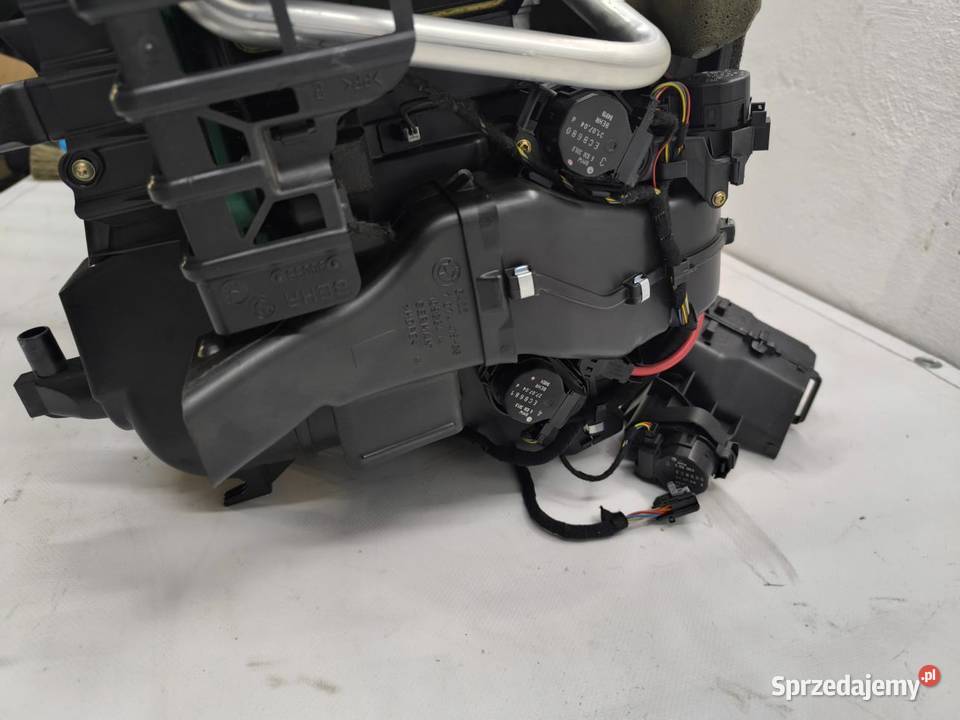 NAGRZEWNICA KOMPLETNA 25D BMW E61 6912213