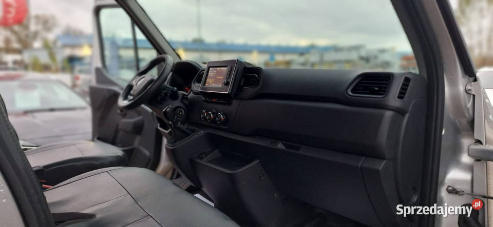 Renault Master brygadówka klima maxi model 2020 srebrny pomorskie sprzedam