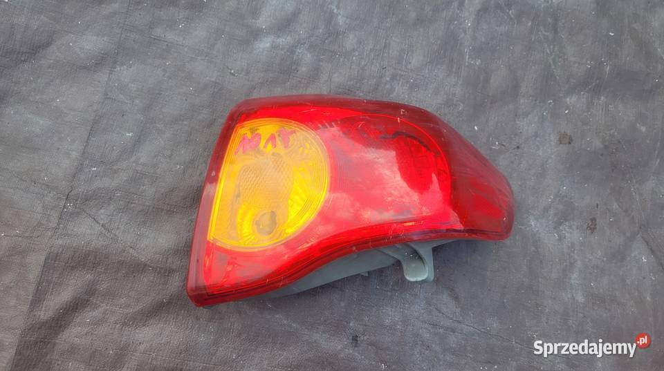 LAMPA PRAWA PRAWY TYŁ TOYOTA COROLLA E15 1017 Ruda Śląska
