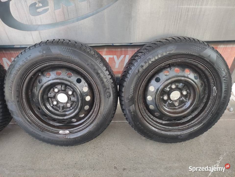 Felgi stalowe opony zimowe Toyota Yaris