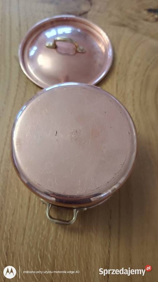 Miedziany garnek sygnowany z Portugali Ciechanów