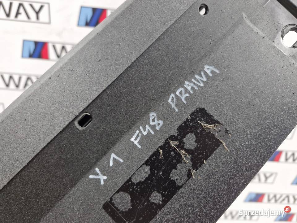 BMW X1 F48 LISTWA PROGOWA PRAWA 7332328
