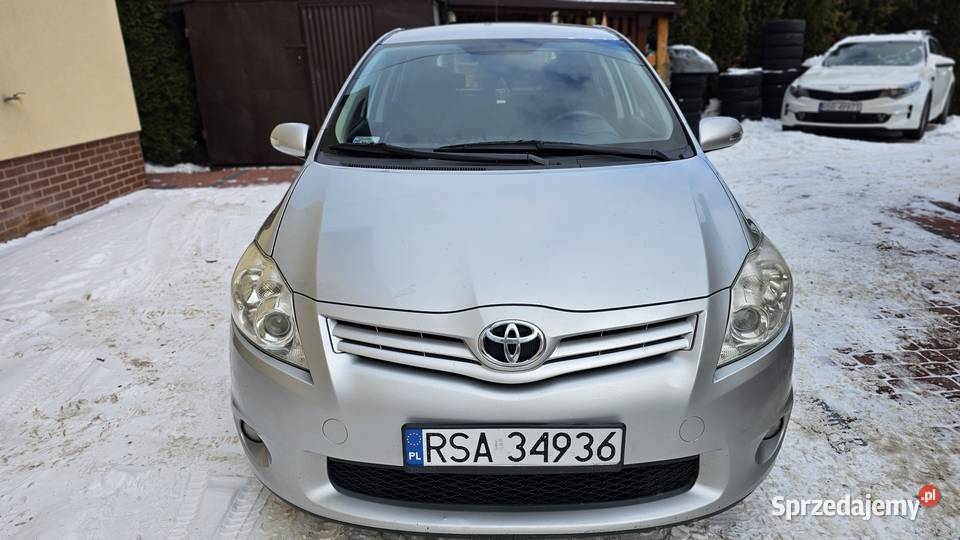 Toyota Auris 20D4D 126 2011 Lift Film Salon isofix Zarszyn