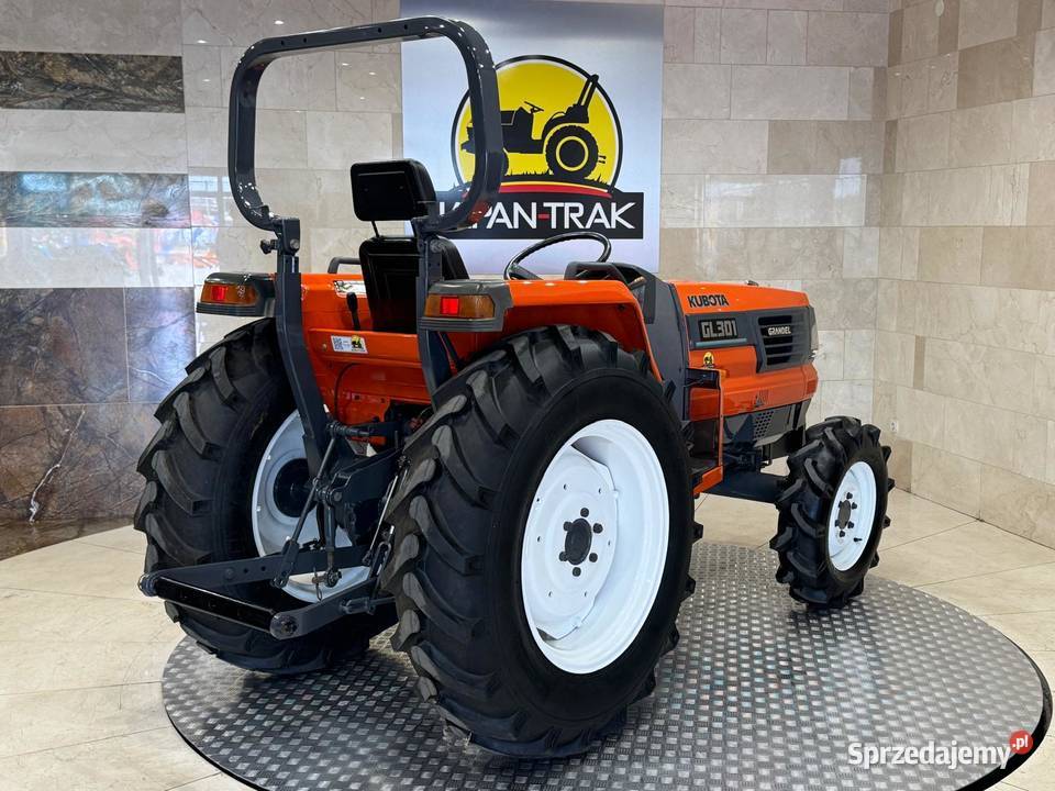 Ciągnik Kubota GL301 Gwarancja napęd 4x4 Traktor Skrzynia biegów Manualna Radomsko sprzedam
