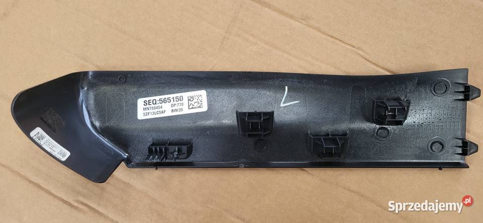 DODGE RAM 1500 LIMITED Osłona prowadnicy Pozostałe pomorskie Mojusz