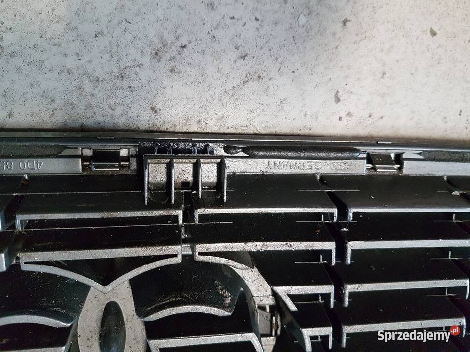 AUDI A8 D2 GRILL ATRAPA 4D0853651M Turkowice