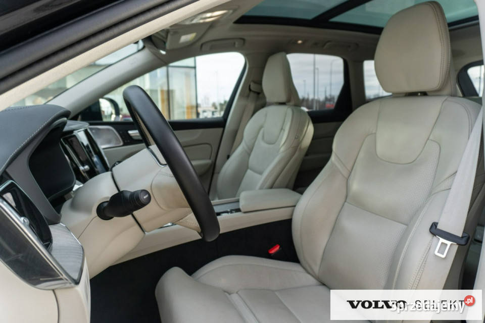 Volvo XC 60 Volvo XC60 B5 AWD Ultimate Dark FV23 Volvo łódzkie Łódź