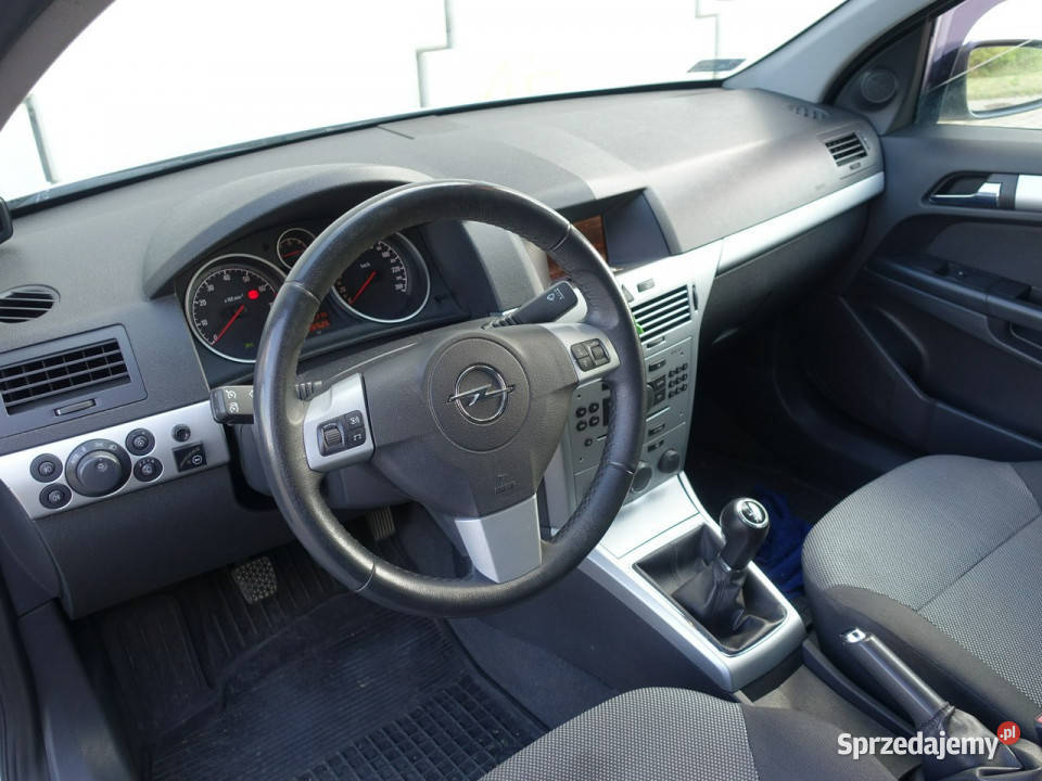 Opel Astra 14 BenLPGCzujniki ParkowaniaKlima H VAT marża Motoryzacja Lublin sprzedam