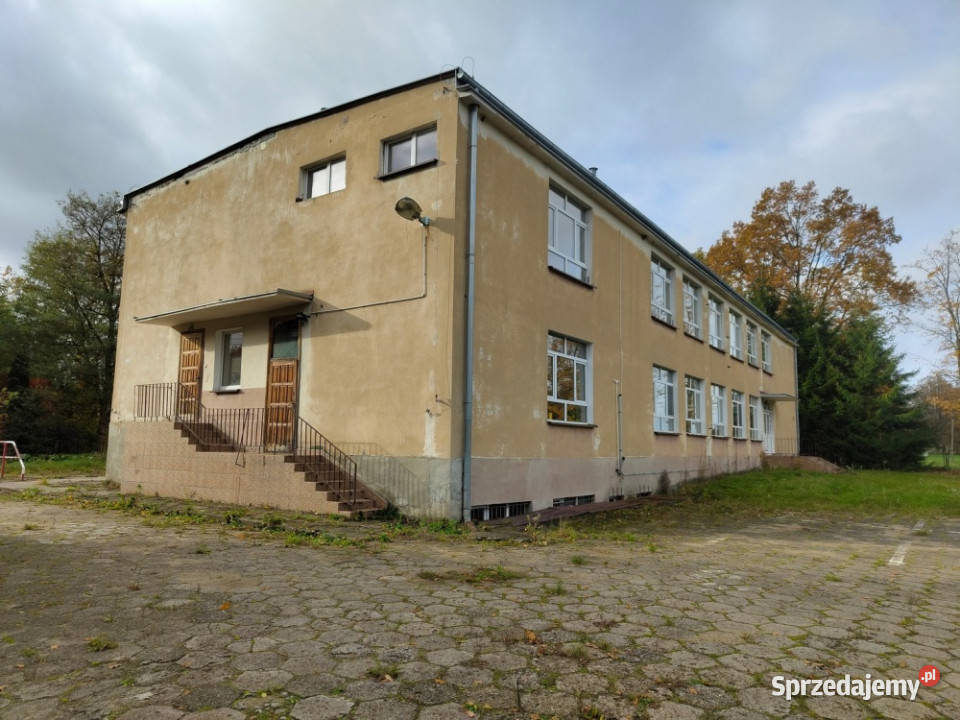 Działka o pow 128 ha zabudowana budynkiem Błudowo