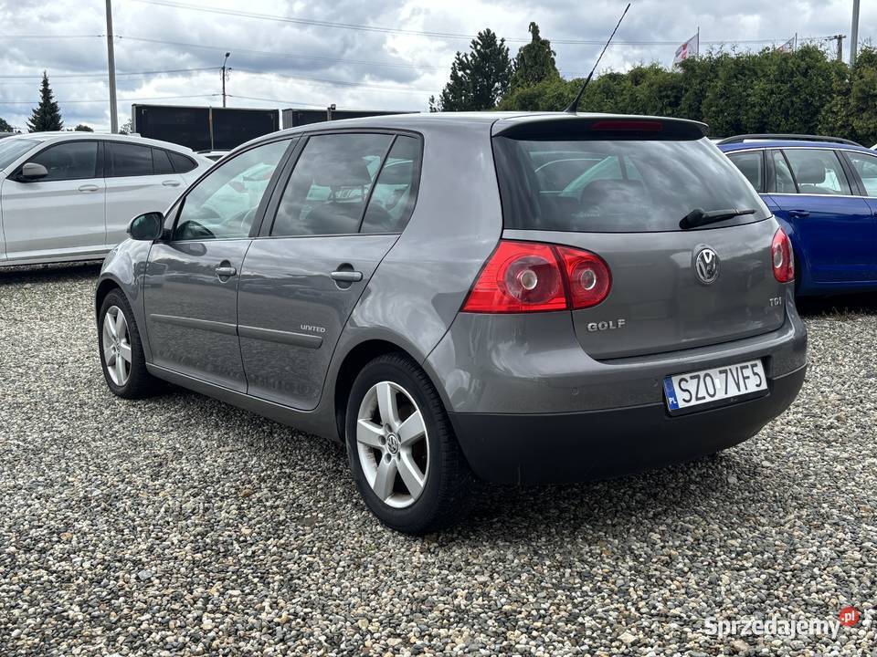Volkswagen Golf V GWARANCJA Rok produkcji 2008 Paniówki
