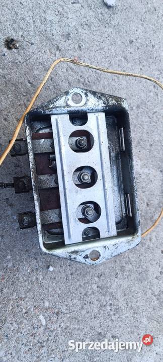 Regulator prądnicy fiat 125p Świecie