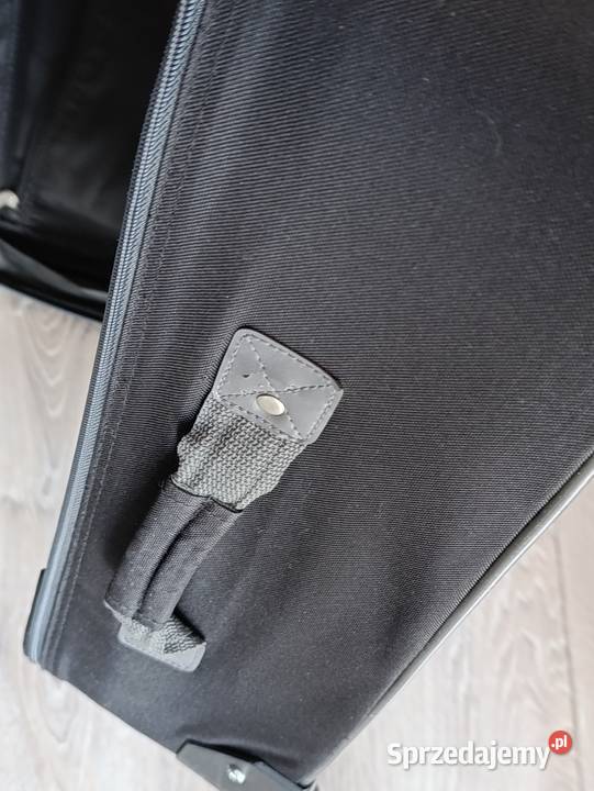 walizka średnia czarna sprzedam Poznań