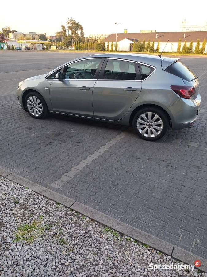 Ople Astra IV 14 T COSMO nieuszkodzony Włocławek sprzedam