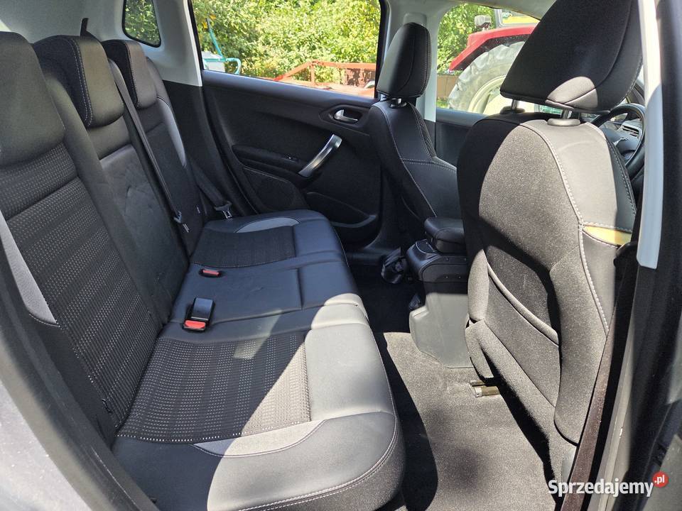 Peugeot 2008 uszkodzony podkarpackie Widełka