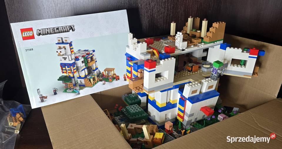 LEGO Minecraft Wioska lamy 21188