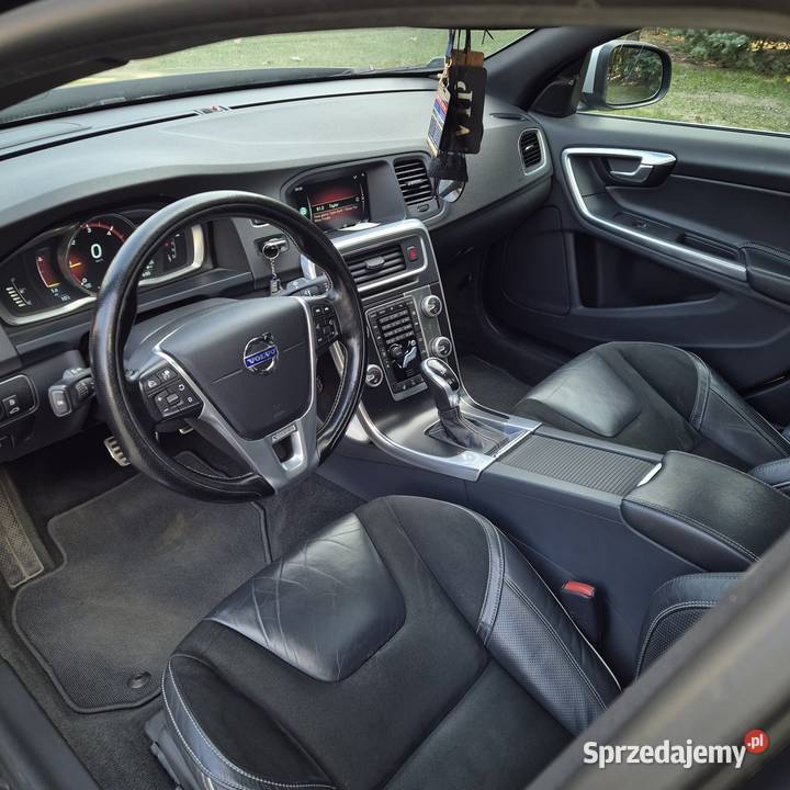 VOLVO S60 D4 20 diesel 181 pakiet R DESIGN Zarejestrowany w Polsce Mińsk Mazowiecki sprzedam