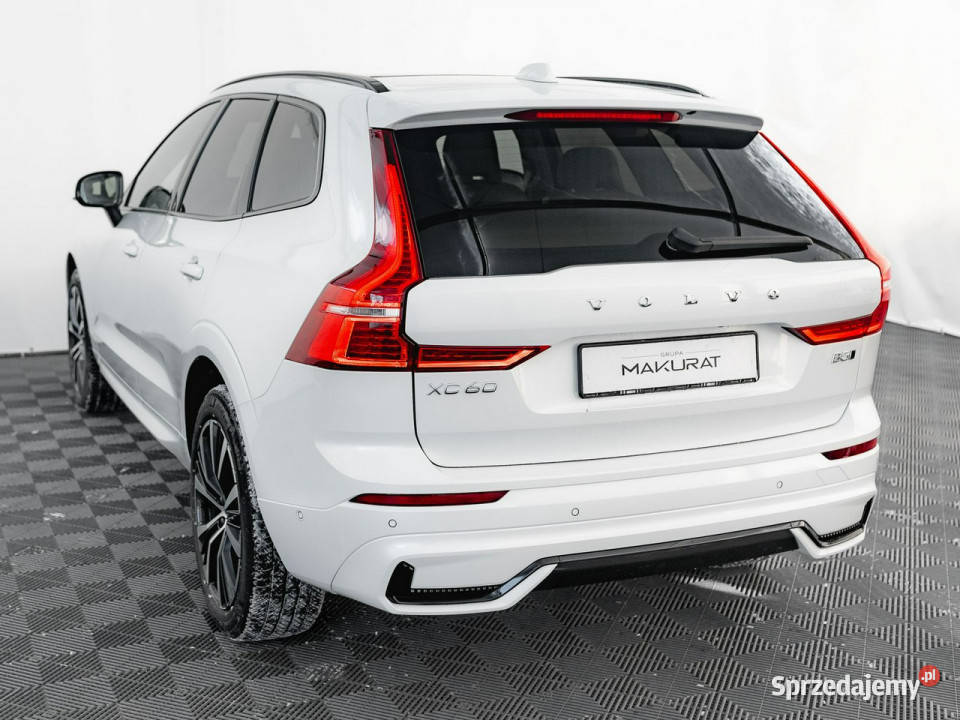 Volvo XC 60 GD6M658B5 B AWD Ultimate Dark benzyna Samochody osobowe Gdańsk