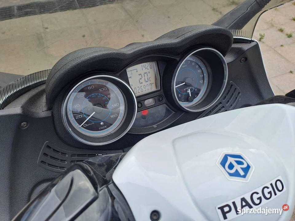 Sprzedam piaggio xevo 125 Czesławice