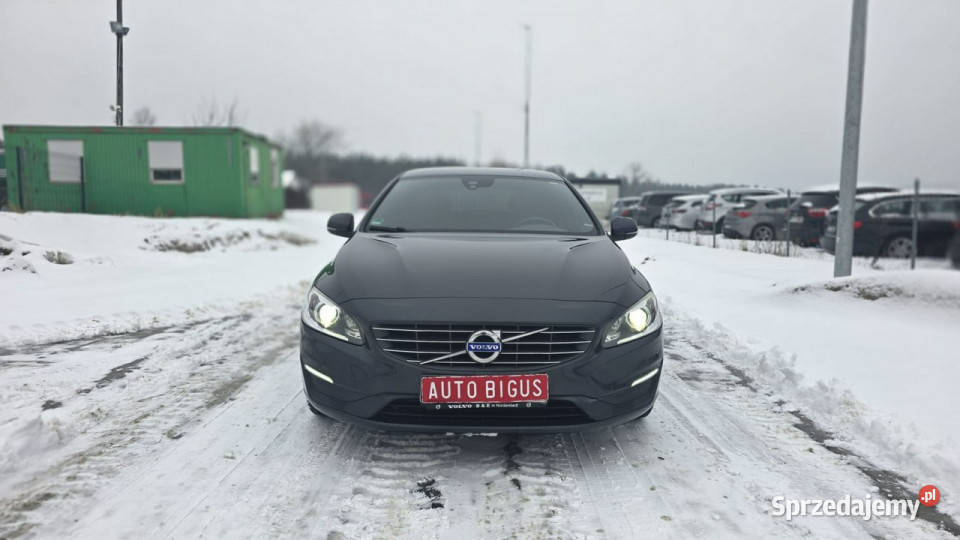 Volvo V60 duza navi super stan LEDY xsenon światła LED V60