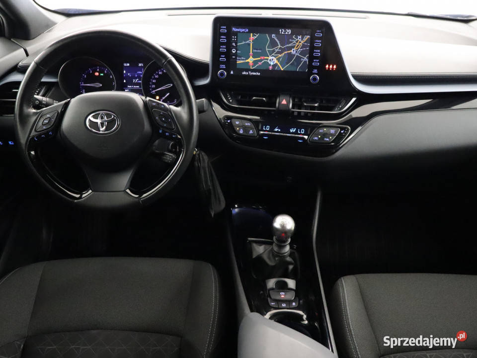 Toyota CHR 12 Turbo pełny VAT sprzedam