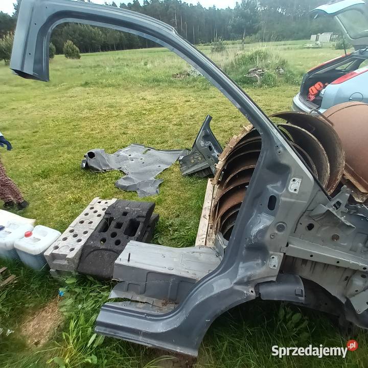 Renault Traffic opel vivaro nissan nv300 Części samochodowe Tokarnia sprzedam
