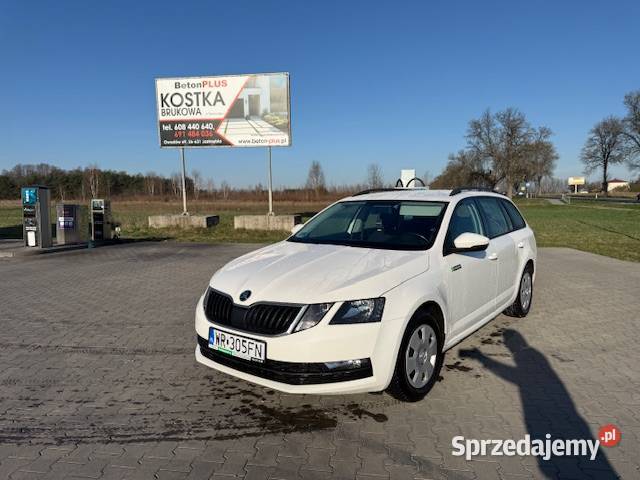 Skoda Octavia 16 auto firmowe faktura VAT Radom sprzedam