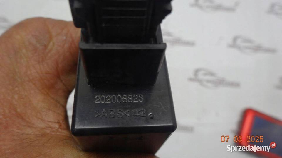 KIA SORENTO II 4x4 10r przełącznik świateł