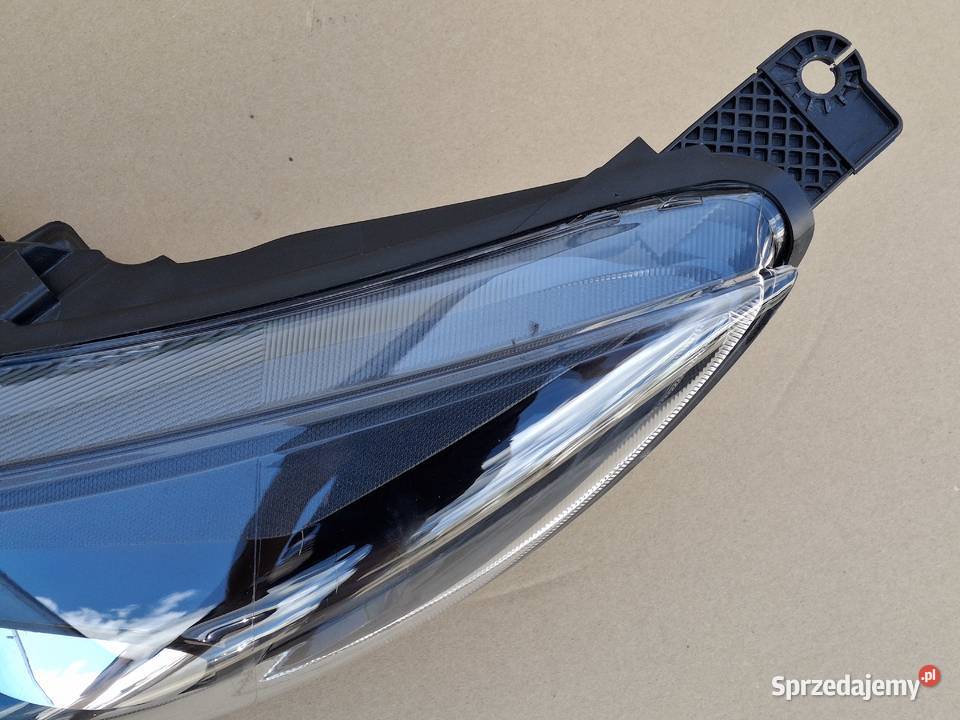 FORD FOCUS MK3 LIFT REFLEKTOR BIXENON LEWY LAMPA Lampy przednie Bieleń