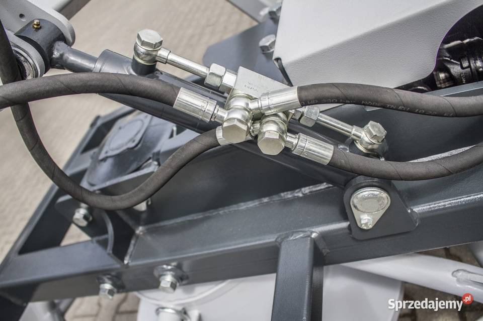 Rozgarniacz pryzm SONAROL do ciągnika na przedni nieuszkodzony łódzkie Mroczków Duży