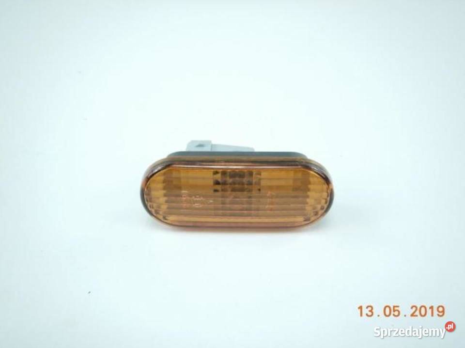 KIERUNKOWSKAZ BŁOTNIKA PRZÓD FORD GALAXY 9400