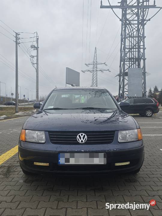 DOINWESTOWANY Passat 19 TDI 110 Zwykła Pompa manualna