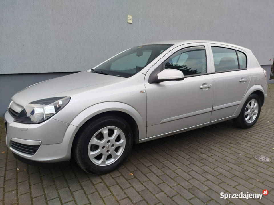 Opel Astra STAN BENZYNA opłaty w auta import Rok produkcji 2004