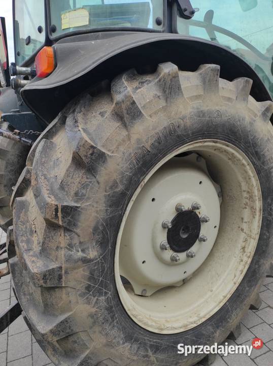 Opony 34 i 24 cale komplet podkarpackie Giedlarowa