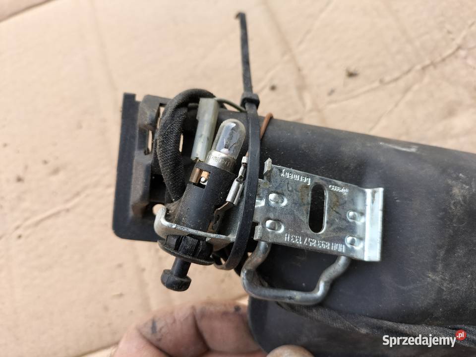 AUDI 80 B4 80B4 ZAMEK SCHOWKA 8A1857131A Kamień-Kolonia sprzedam