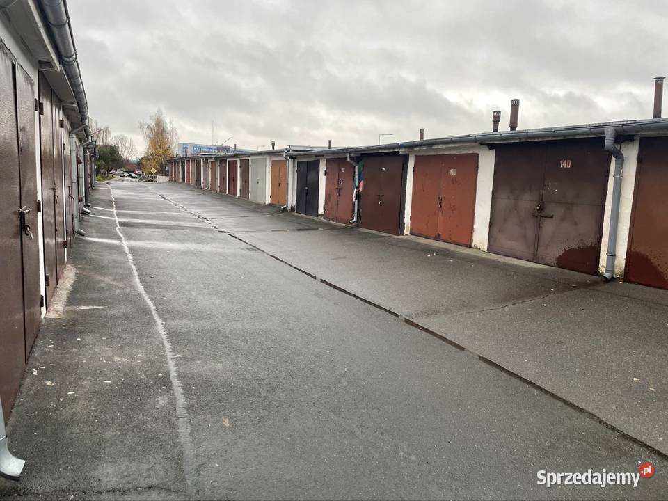 Garaż Legnica Piekary C na piętrze